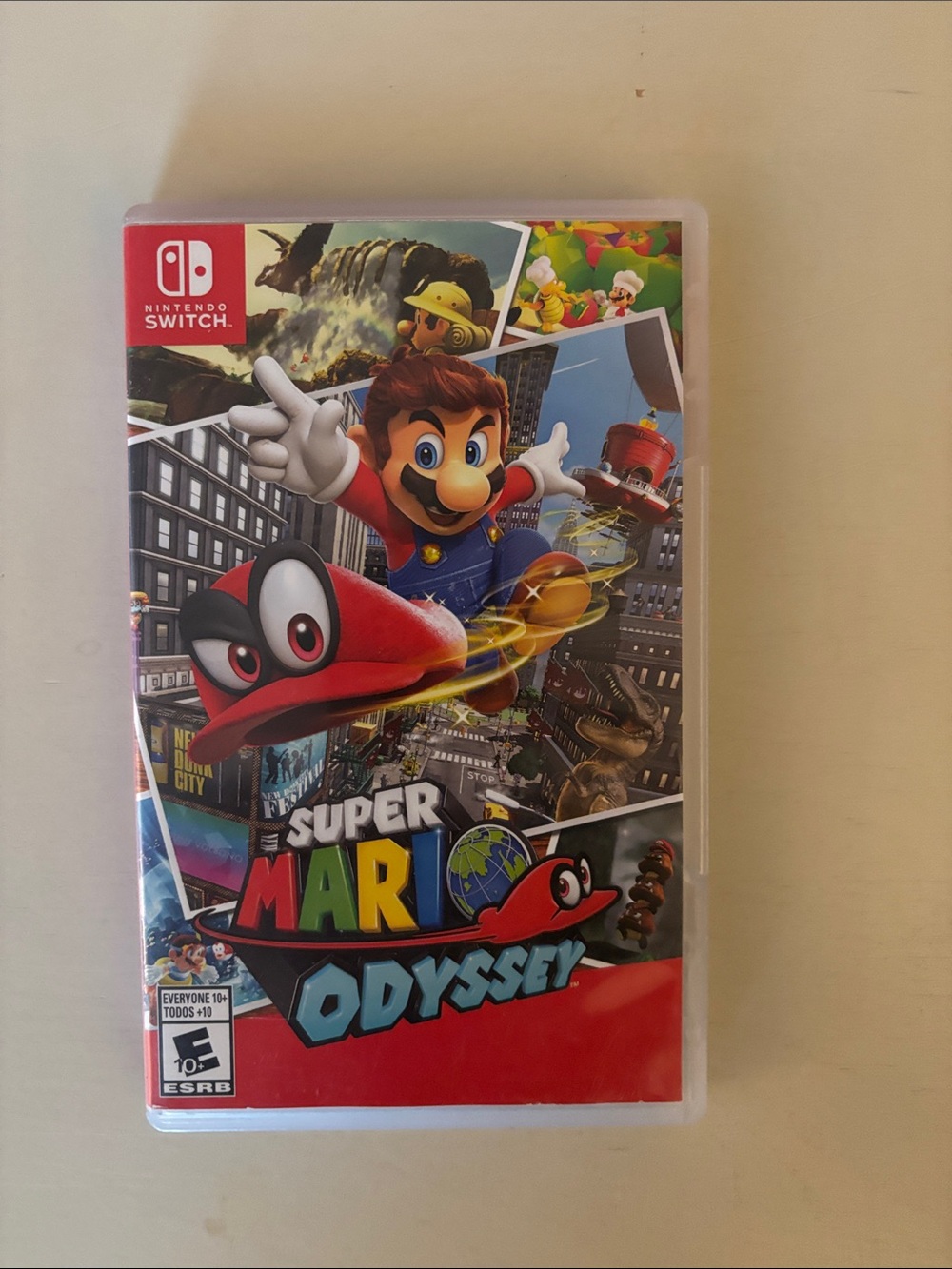 Nintendo Super Mario Odyssey - Multicolor Cover with Red Case
